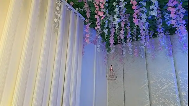 Rynka  online show from May 2026 04:07:01 AM