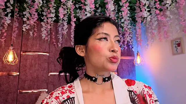 Rynka  online show from November 2025 03:32:02 AM