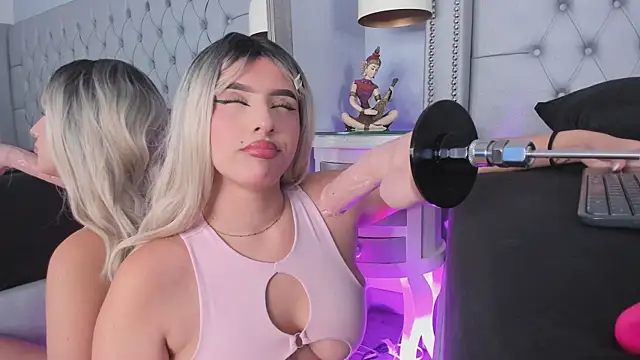 Lily StClair online show from April 2026 12:17:02 PM