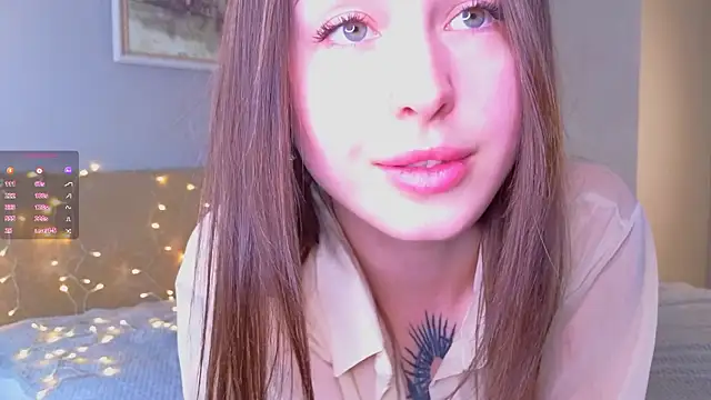 TinyMollys online show from March 2026 03:52:02 PM