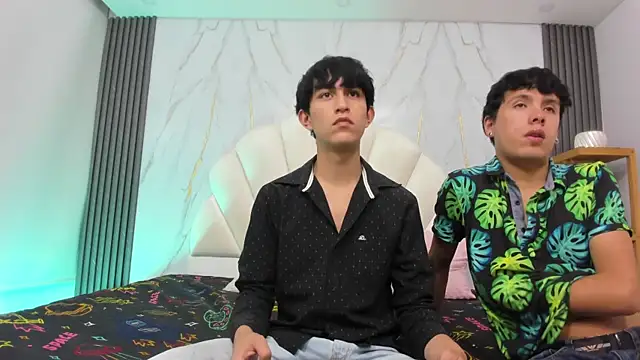 Snapshot of hoot_booys_ chatting on December 2025 07:35:01 PM hoot booys online show from December 2025 07:35:01 PM