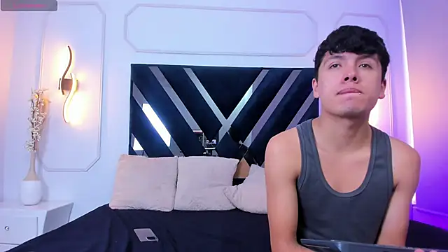 hoot booys  online show from March 2026 08:22:01 PM