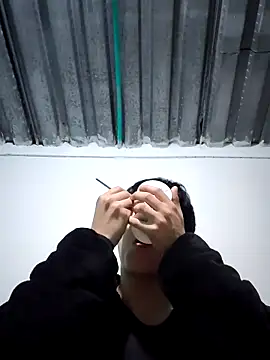 hoot booys  online show from January 2026 12:36:02 AM