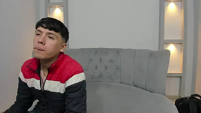 hoot booys  online show from February 2026 08:30:02 PM