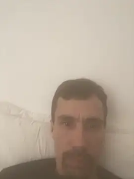 leozin01 online show from October 2025 05:43:01 PM