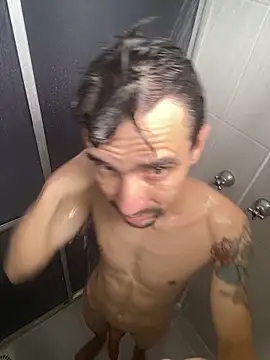 leozin01 online show from March 2026 02:07:01 PM