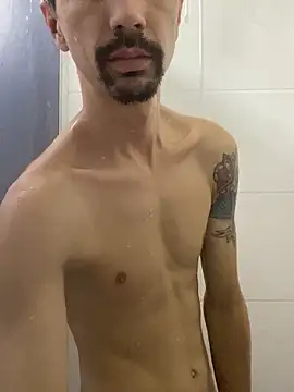 leozin01 online show from March 2026 11:24:01 PM