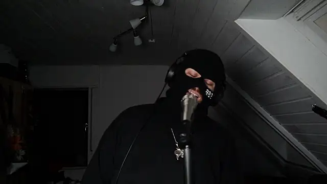 Symph0ny 0f Gh0sts online show from February 2026 09:15:01 PM