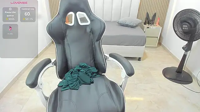 Aziz daud online show from April 2026 07:08:02 PM