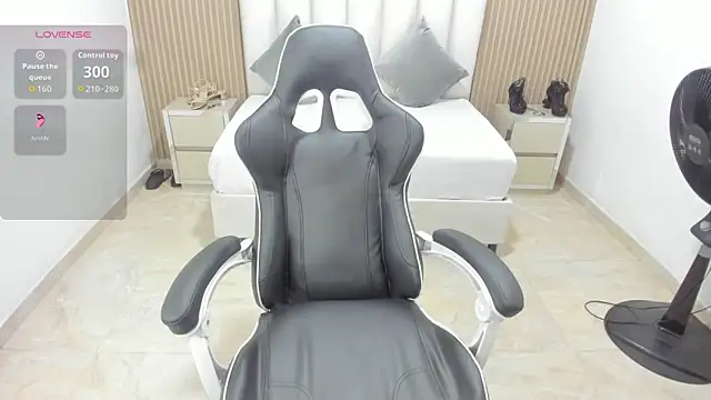 Aziz daud online show from March 2026 07:07:02 PM