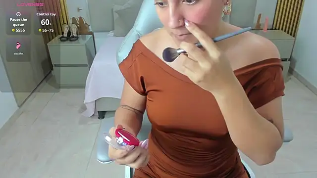 Aziz daud online show from April 2026 12:32:02 PM