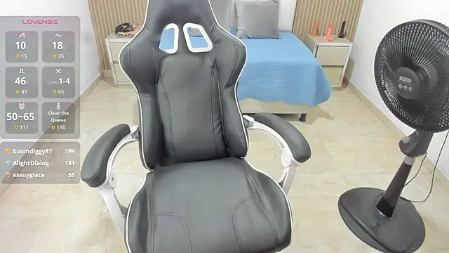 Aziz daud online show from March 2026 07:10:02 PM