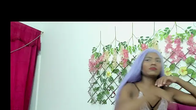 stefany bitch online show from October 2025 01:32:01 PM