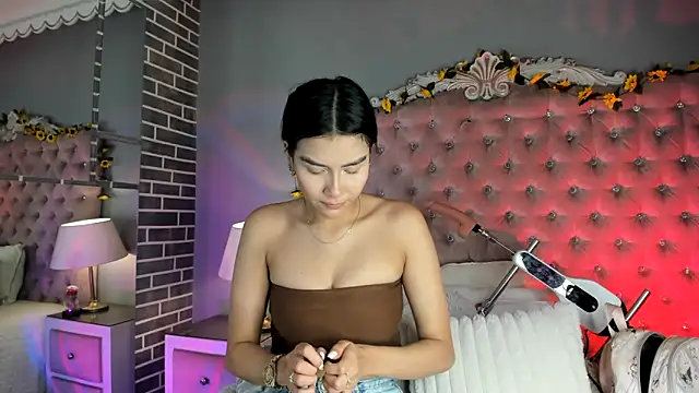 Snapshot of TanyaBello chatting on June 2026 04:10:02 AM TanyaBello online show from June 2026 04:10:02 AM