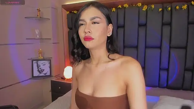 TanyaBello online show from November 2025 01:11:02 PM