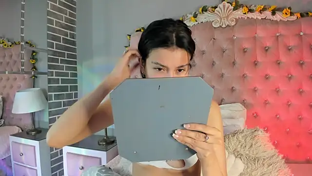 TanyaBello online show from April 2026 04:04:01 AM