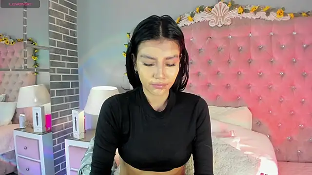 TanyaBello online show from April 2026 03:35:02 AM