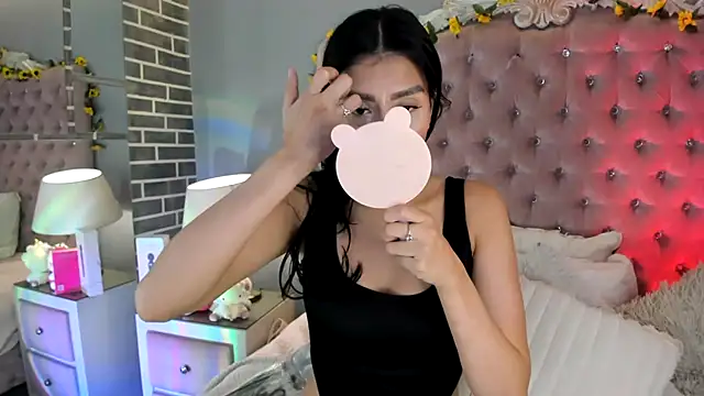 Snapshot of TanyaBello chatting on July 2026 04:02:01 AM TanyaBello online show from July 2026 04:02:01 AM