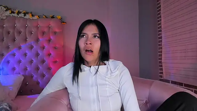 TanyaBello online show from May 2026 04:27:01 AM
