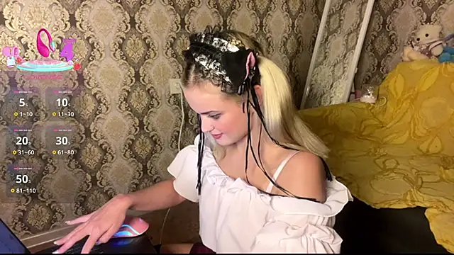 Mirabella333 online show from November 2025 10:13:02 PM