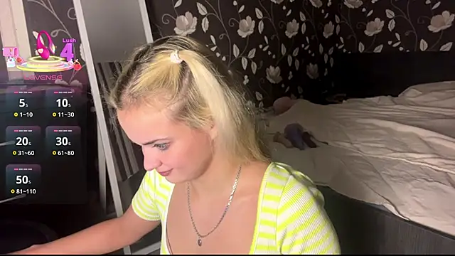 Mirabella333 online show from November 2025 09:40:01 PM