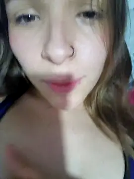 Snapshot of bambiluly chatting on November 2025 10:25:02 PM bambiluly online show from November 2025 10:25:02 PM