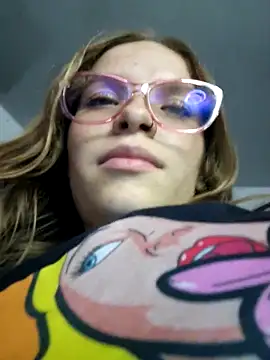 Snapshot of bambiluly chatting on October 2025 11:25:01 PM bambiluly online show from October 2025 11:25:01 PM