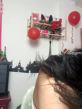 petite coral online show from February 2026 03:40:02 AM