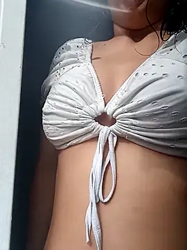 petite coral online show from February 2026 08:30:02 PM