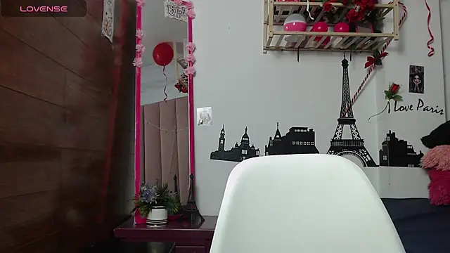 petite coral online show from March 2026 02:08:01 AM