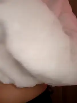 petite coral online show from February 2026 05:16:02 AM