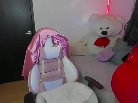 mia  abbey online show from November 2025 11:41:01 PM