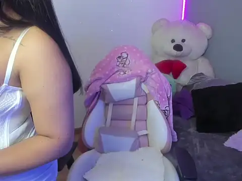 mia  abbey online show from February 2026 11:24:01 PM