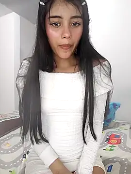 Isa Dolly online show from October 2025 09:55:01 PM