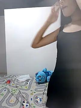 Isa Dolly online show from November 2025 11:30:02 PM