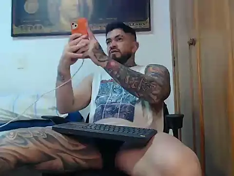 stefanodangelo online show from November 2025 03:11:01 AM