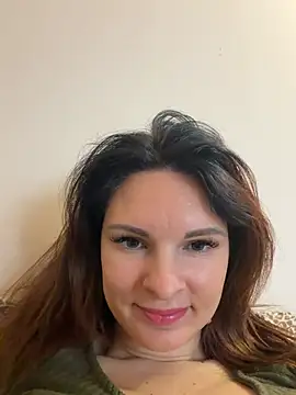 kinkysarahx online show from April 2026 08:37:02 AM