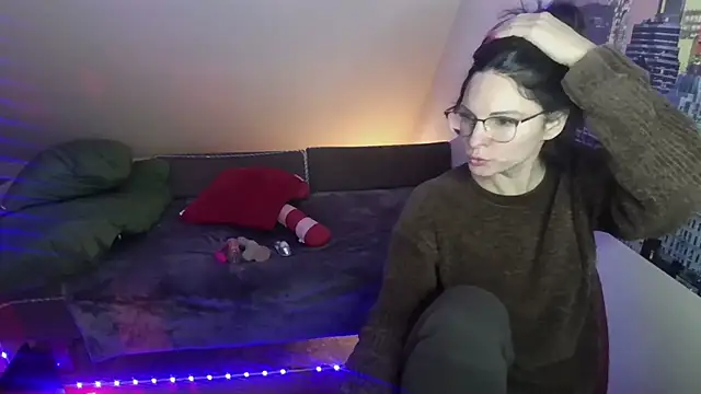 Snapshot of kinkysarahx chatting on February 2026 06:24:02 PM kinkysarahx online show from February 2026 06:24:02 PM