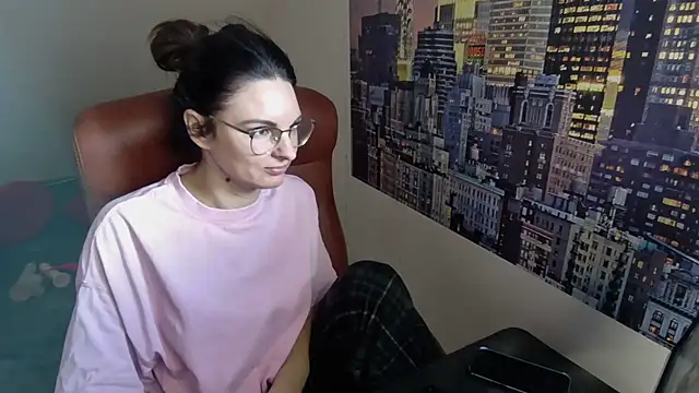 kinkysarahx online show from March 2026 02:40:01 PM