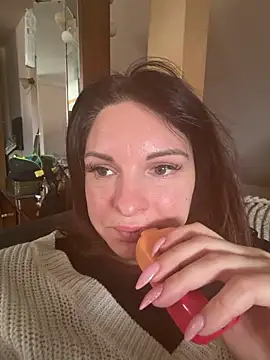 kinkysarahx online show from March 2026 12:29:02 PM