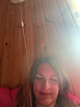 kinkysarahx online show from July 2026 08:45:02 AM
