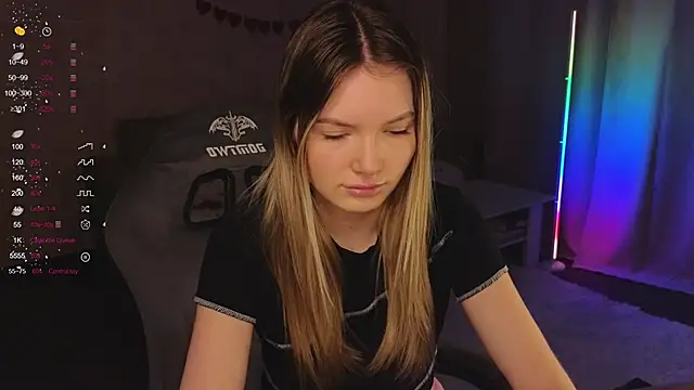 EvelynSin online show from December 2025 08:57:01 AM