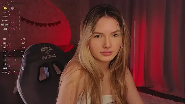 EvelynSin online show from November 2025 11:15:02 AM