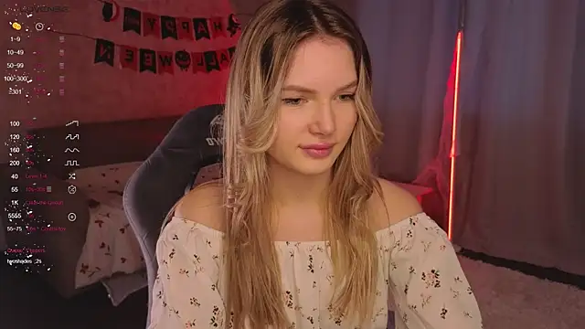 EvelynSin online show from October 2025 10:34:02 AM