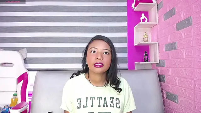 Zoe Rider online show from November 2025 12:39:02 PM