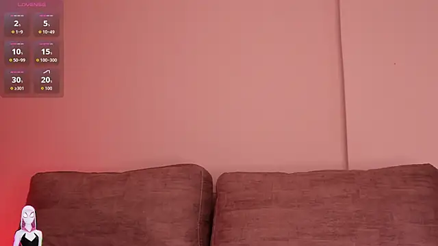 Snapshot of lara_bombshelll chatting on November 2025 06:57:01 PM lara bombshelll online show from November 2025 06:57:01 PM