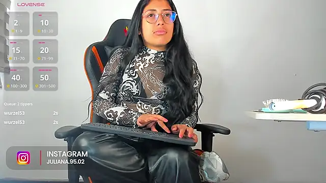Snapshot of valeria_d chatting on October 2025 01:33:02 PM valeria d online show from October 2025 01:33:02 PM