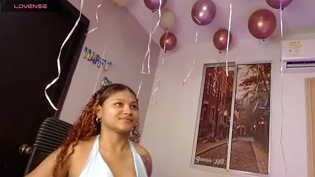 Snapshot of miel_alisha chatting on May 2026 01:08:02 PM miel alisha online show from May 2026 01:08:02 PM
