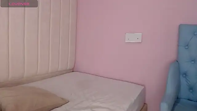 Snapshot of miel_alisha chatting on November 2025 01:12:02 PM miel alisha online show from November 2025 01:12:02 PM