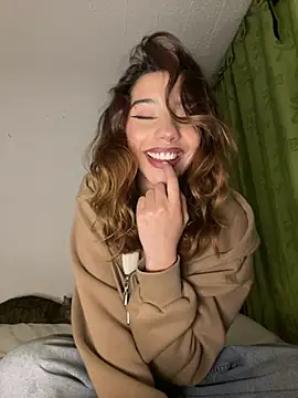 MiaaCute- online show from May 2026 11:01:02 PM